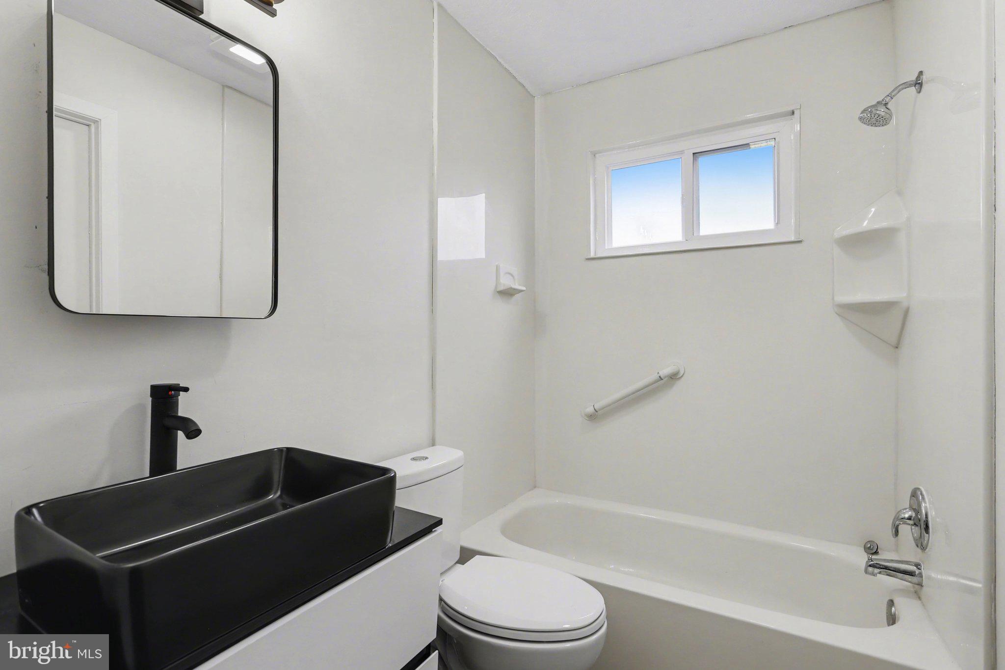 EDGEWOOD PARK - Residential