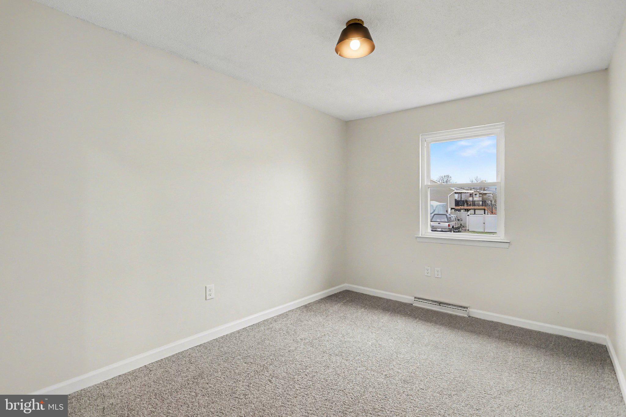 EDGEWOOD PARK - Residential