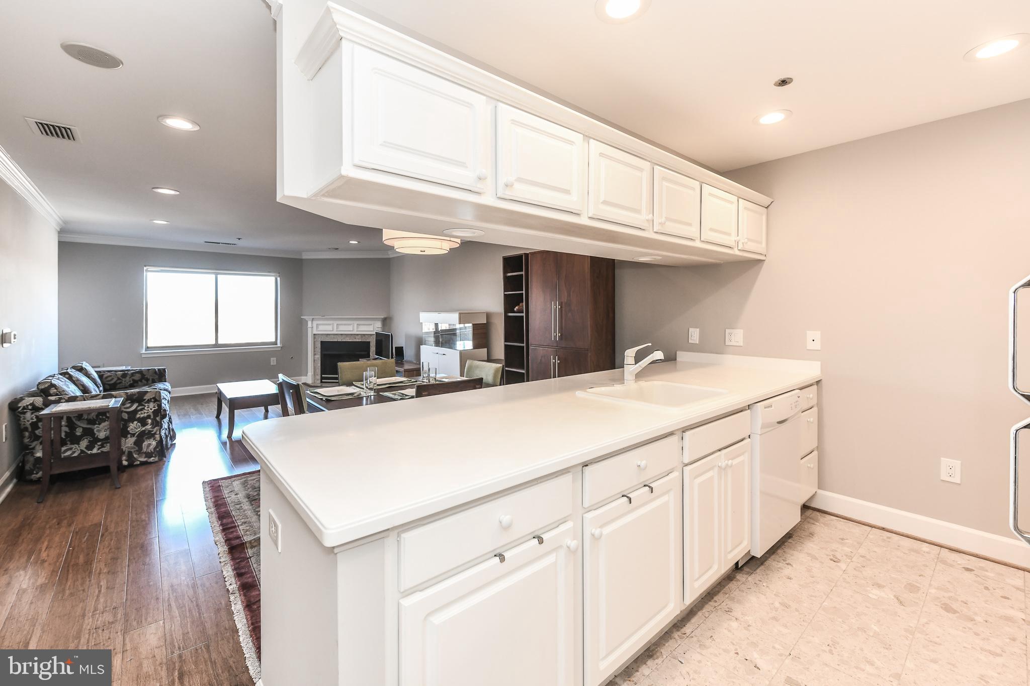 BALLSTON PARK - Residential Lease