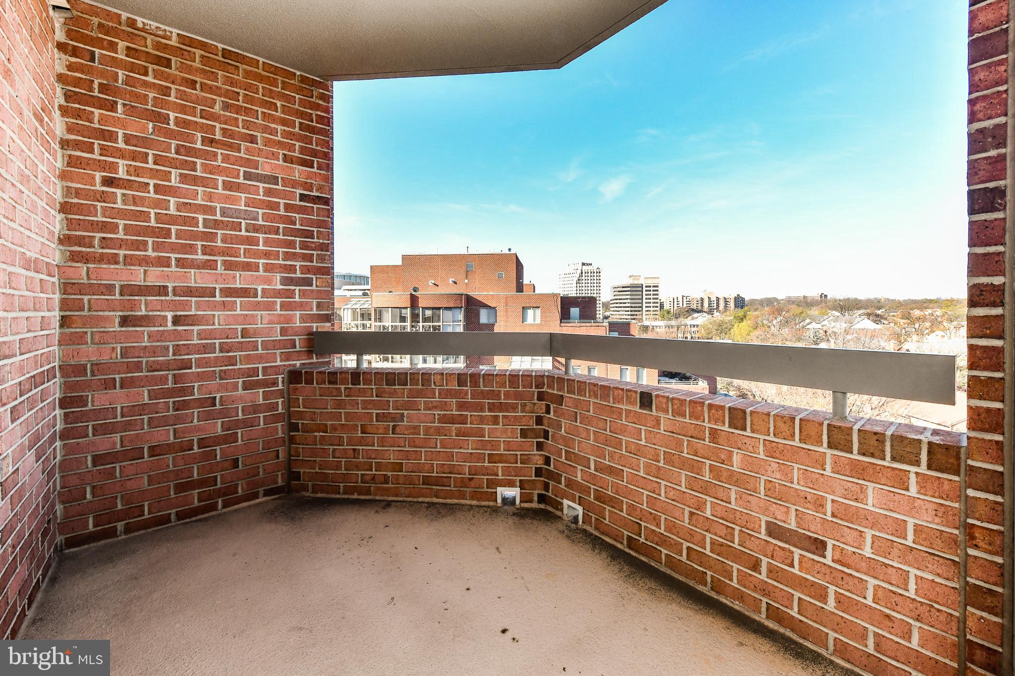 BALLSTON PARK - Residential Lease