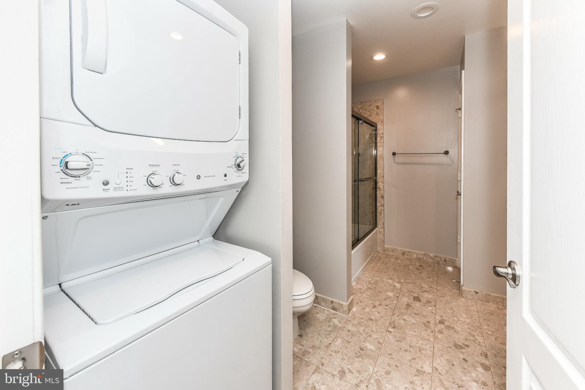 BALLSTON PARK - Residential Lease