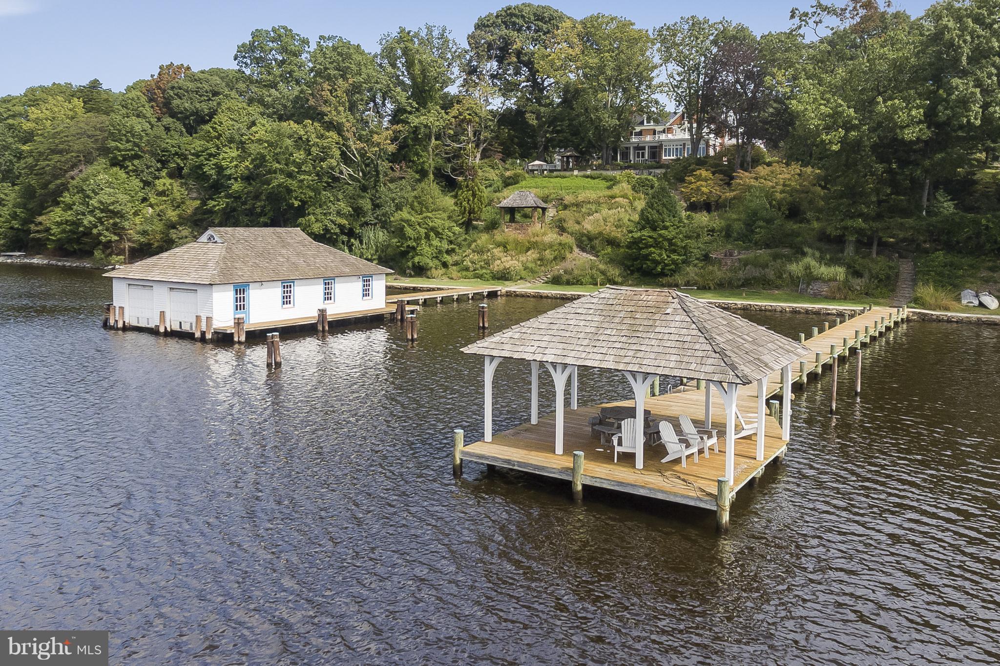 HARLEQUIN - Residential