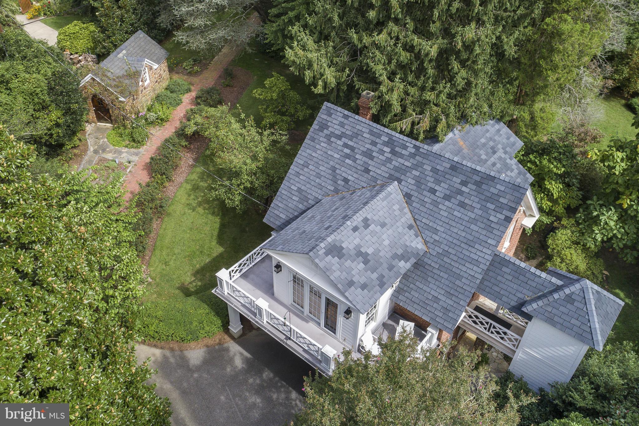 HARLEQUIN - Residential