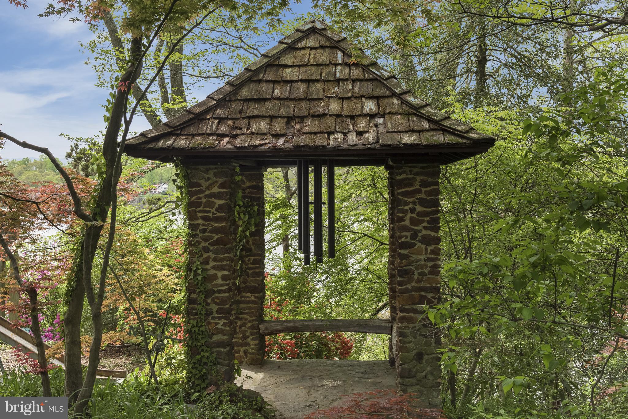 HARLEQUIN - Residential