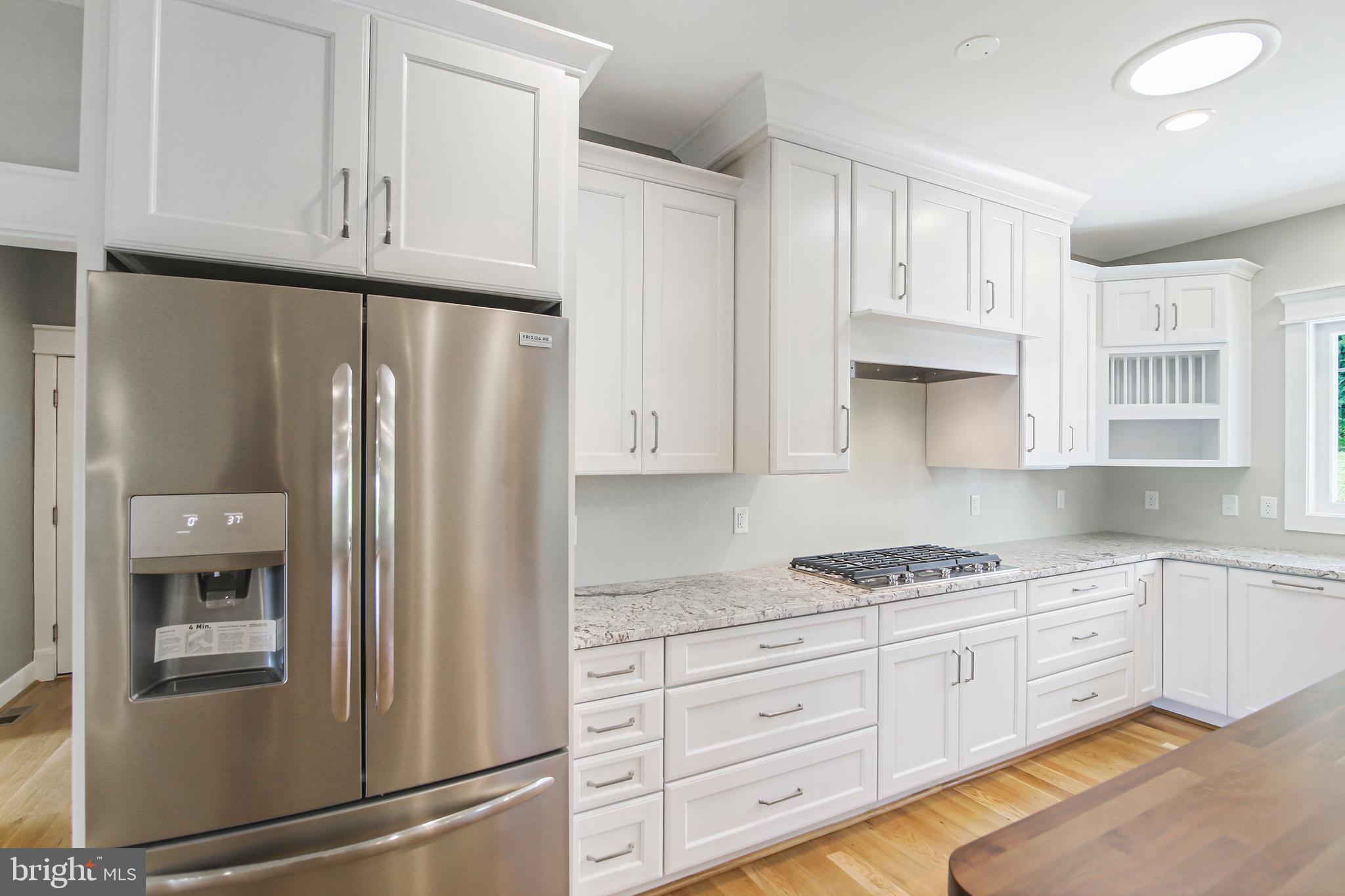 FOX MEADOW ESTATES - Residential