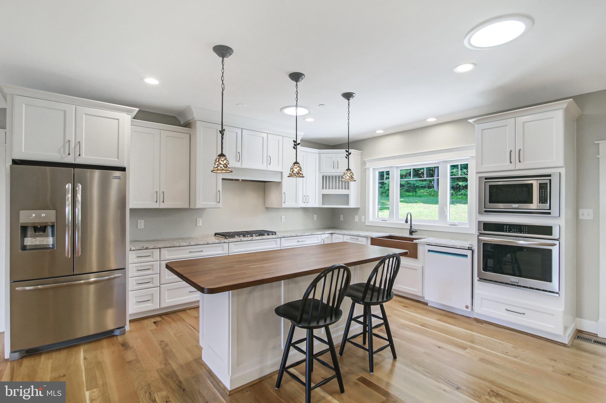 FOX MEADOW ESTATES - Residential