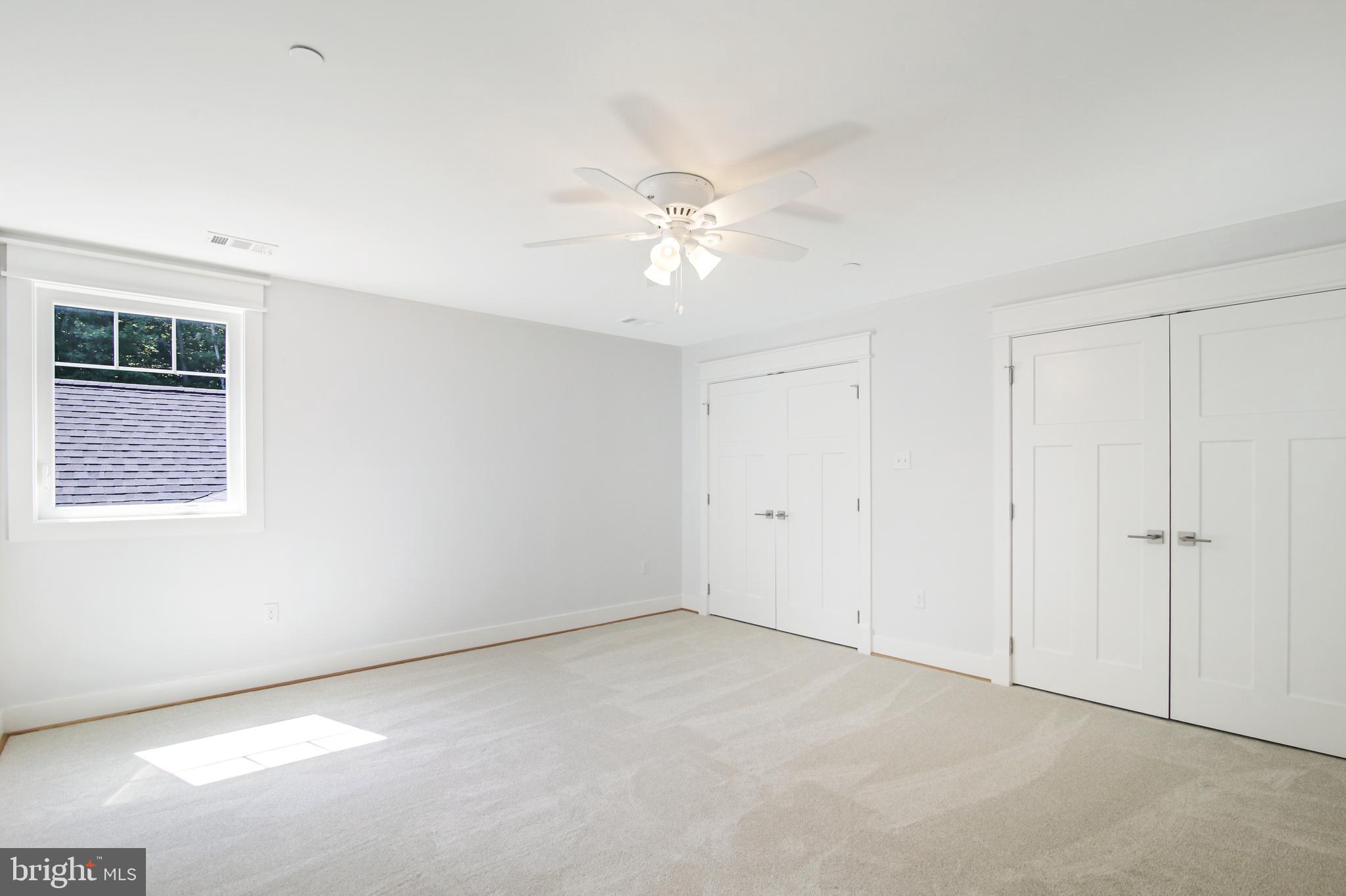 FOX MEADOW ESTATES - Residential