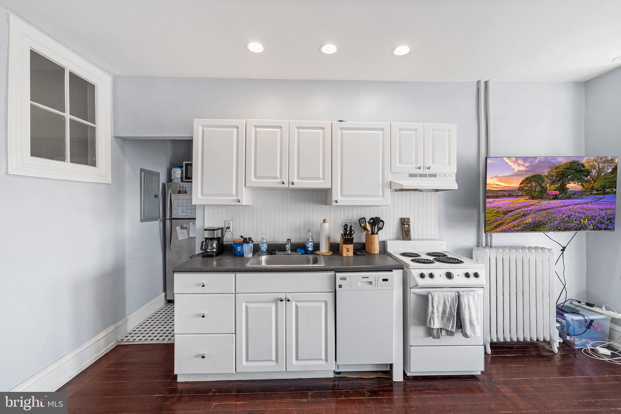 SOCIETY HILL - Residential Lease