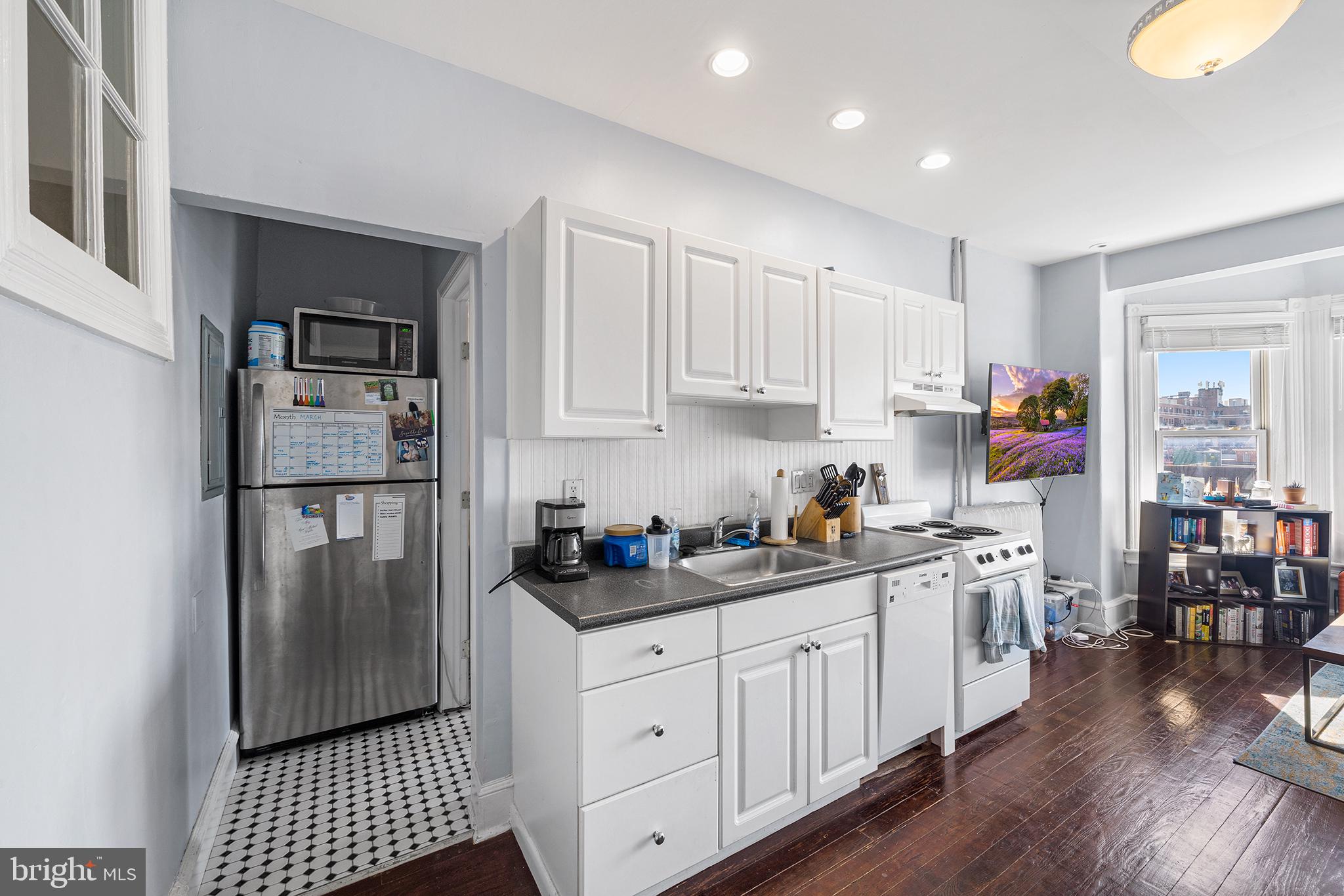 SOCIETY HILL - Residential Lease