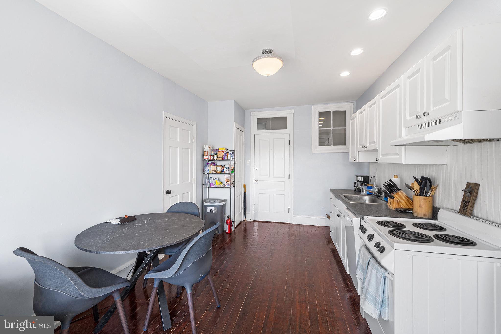 SOCIETY HILL - Residential Lease