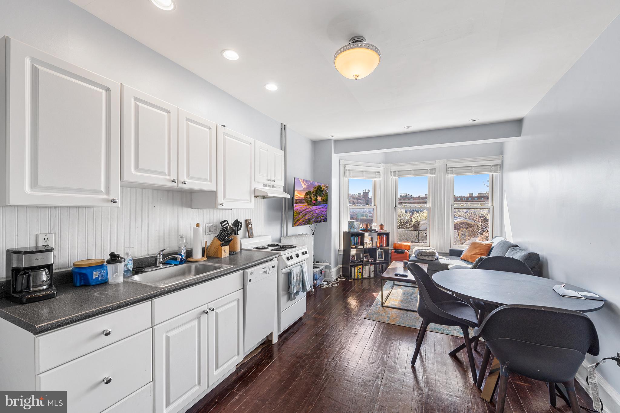 SOCIETY HILL - Residential Lease