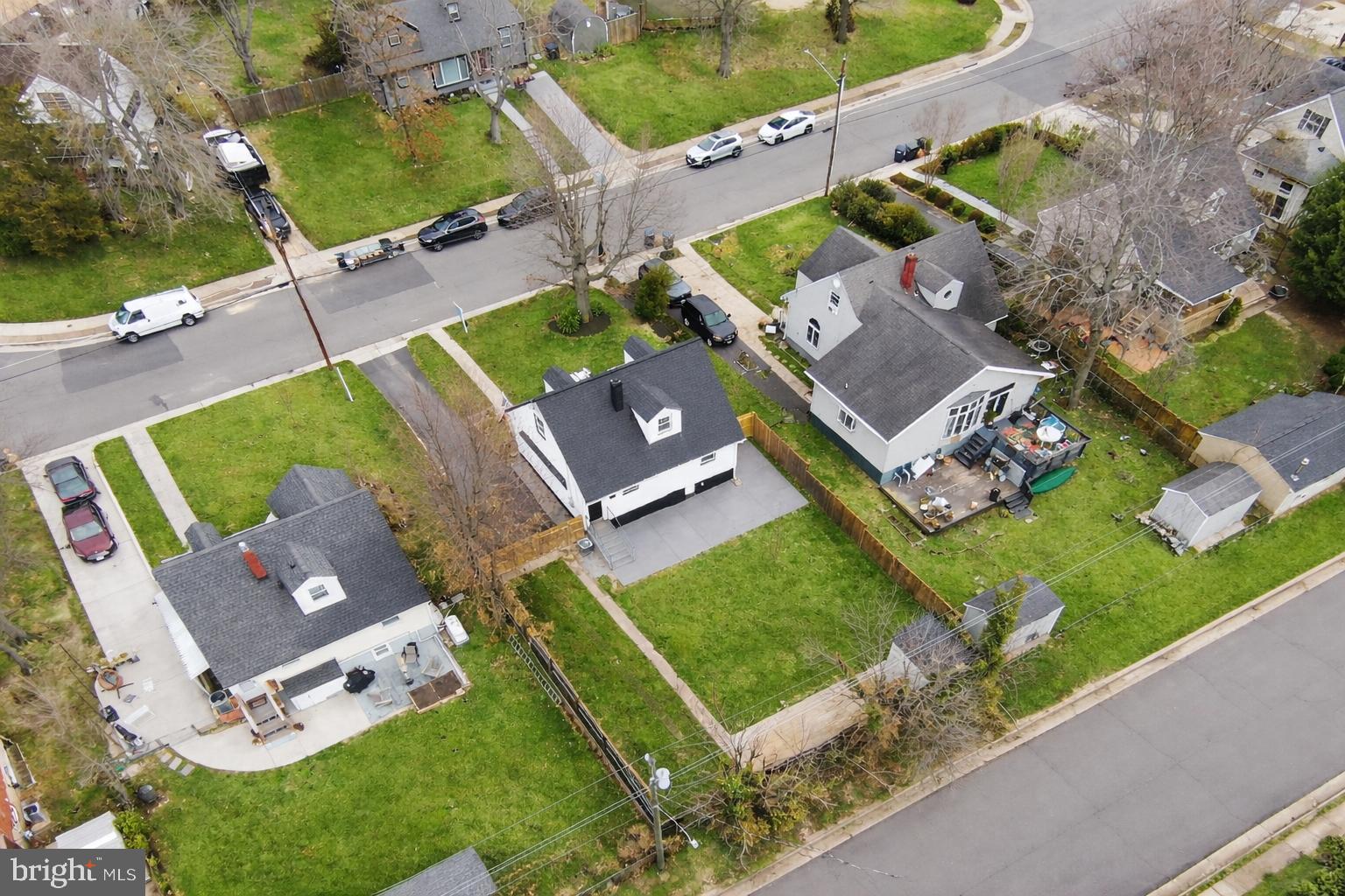 BUCKNELL MANOR - Residential