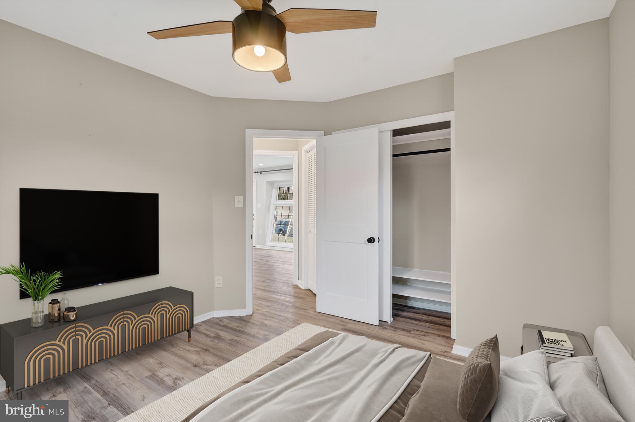 BUCKNELL MANOR - Residential