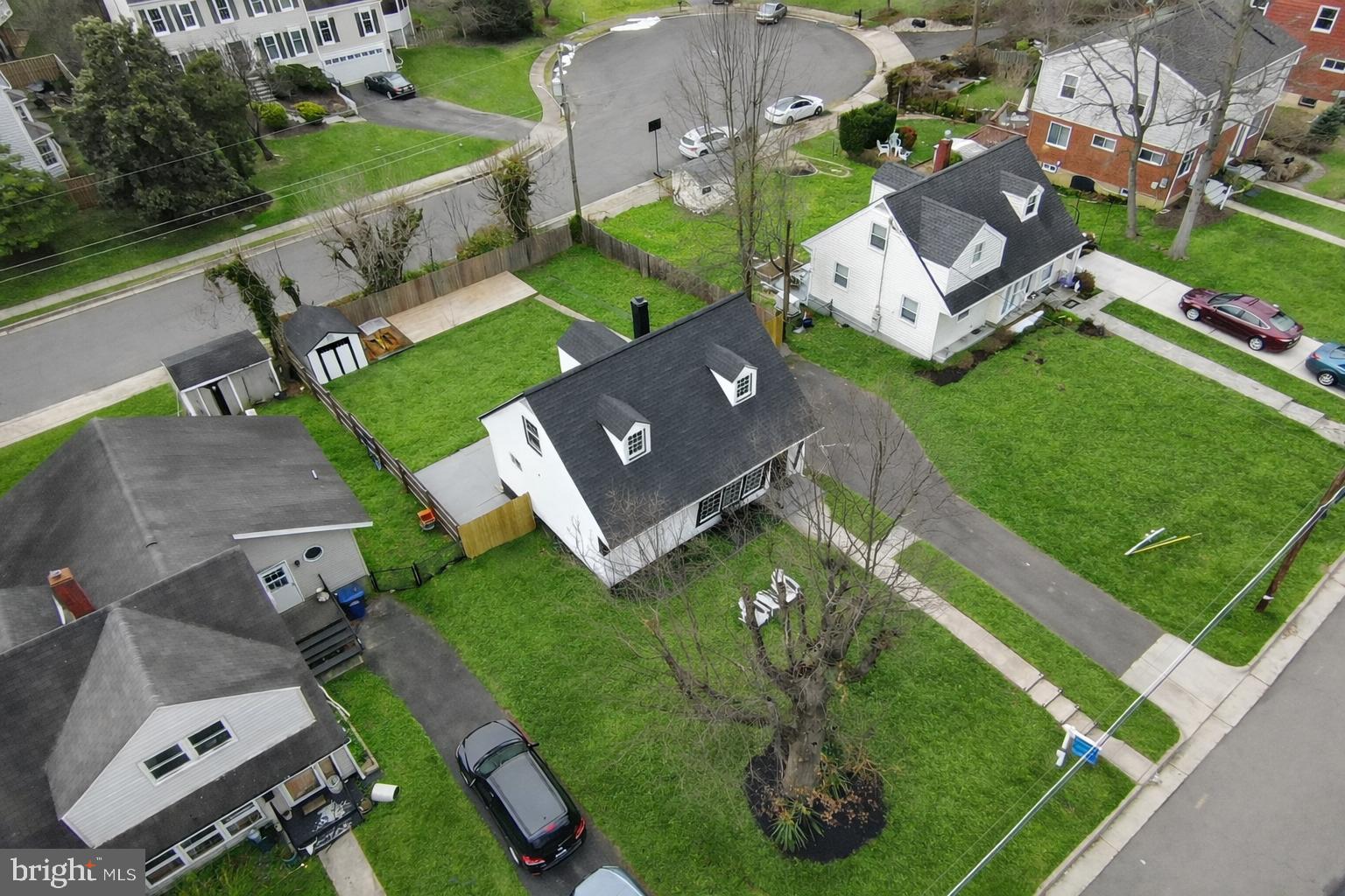 BUCKNELL MANOR - Residential