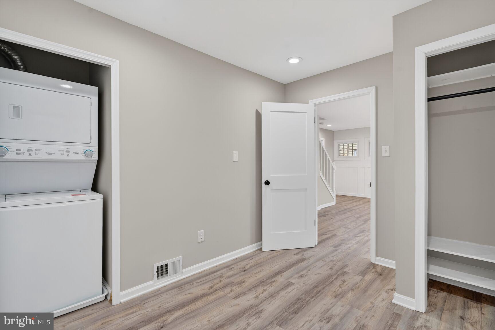 BUCKNELL MANOR - Residential