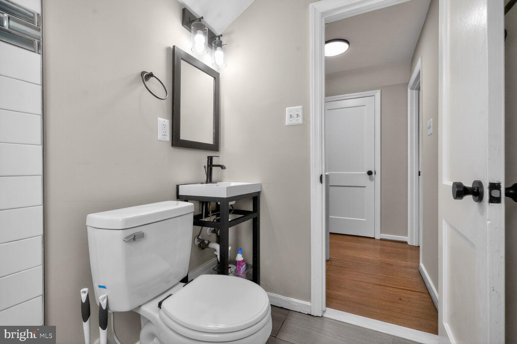 BUCKNELL MANOR - Residential