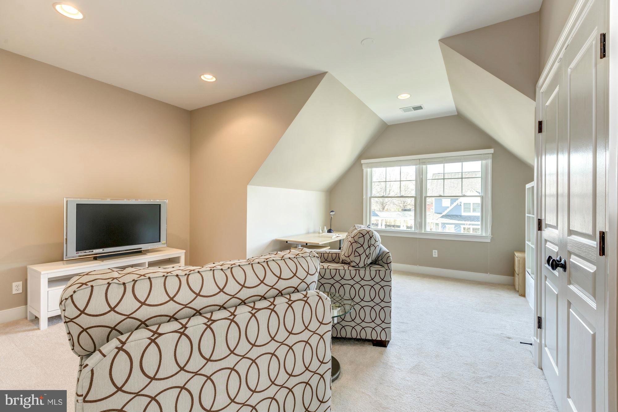 FRANKLIN PARK - Residential