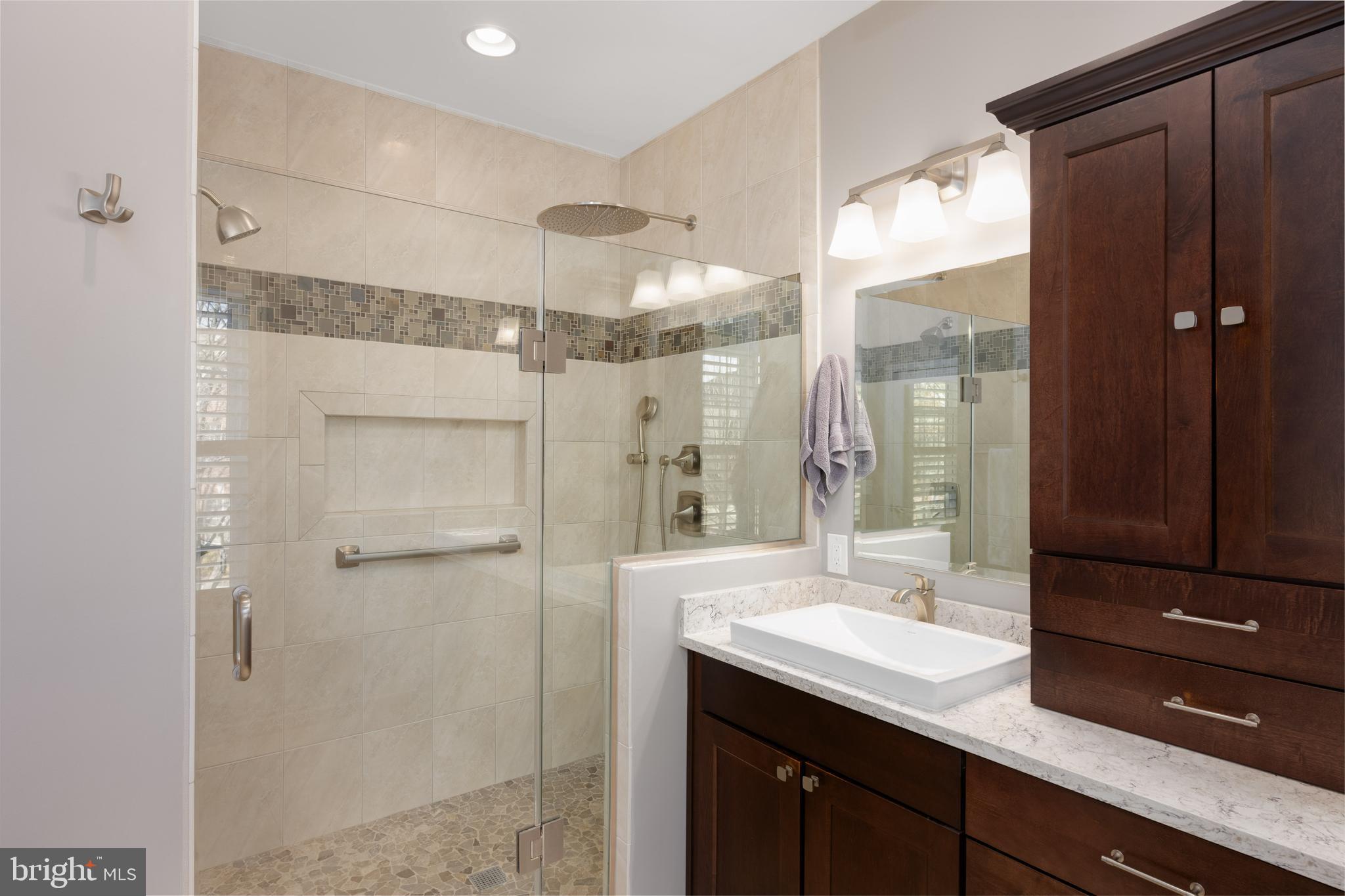 FALLSGROVE - Residential