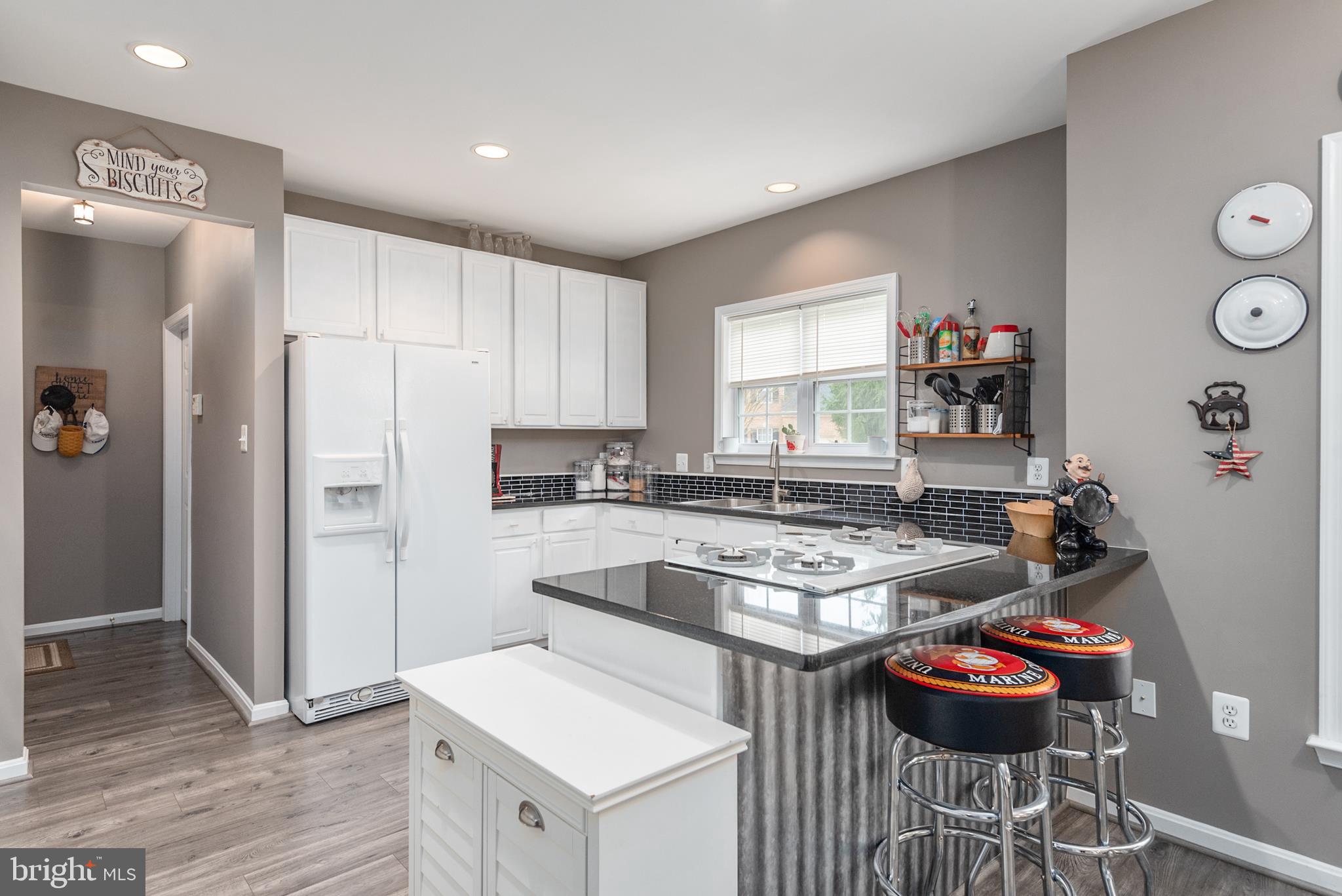 HAMPTON OAKS - Residential
