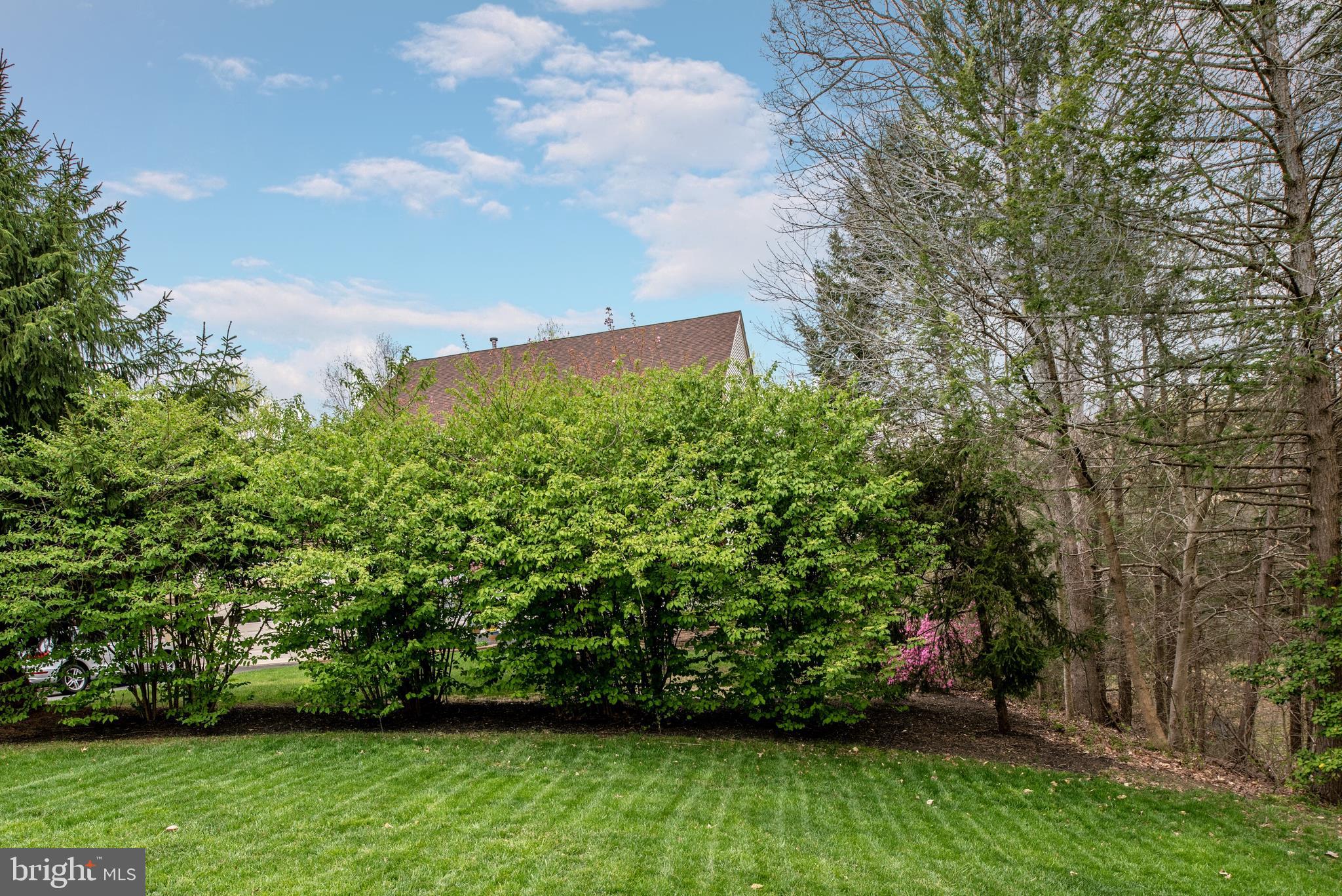 HAMPTON OAKS - Residential