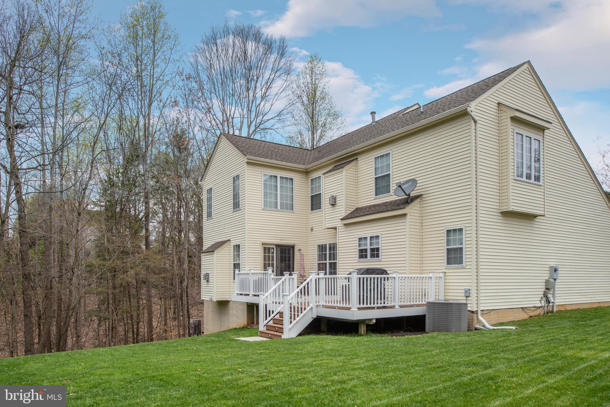 HAMPTON OAKS - Residential