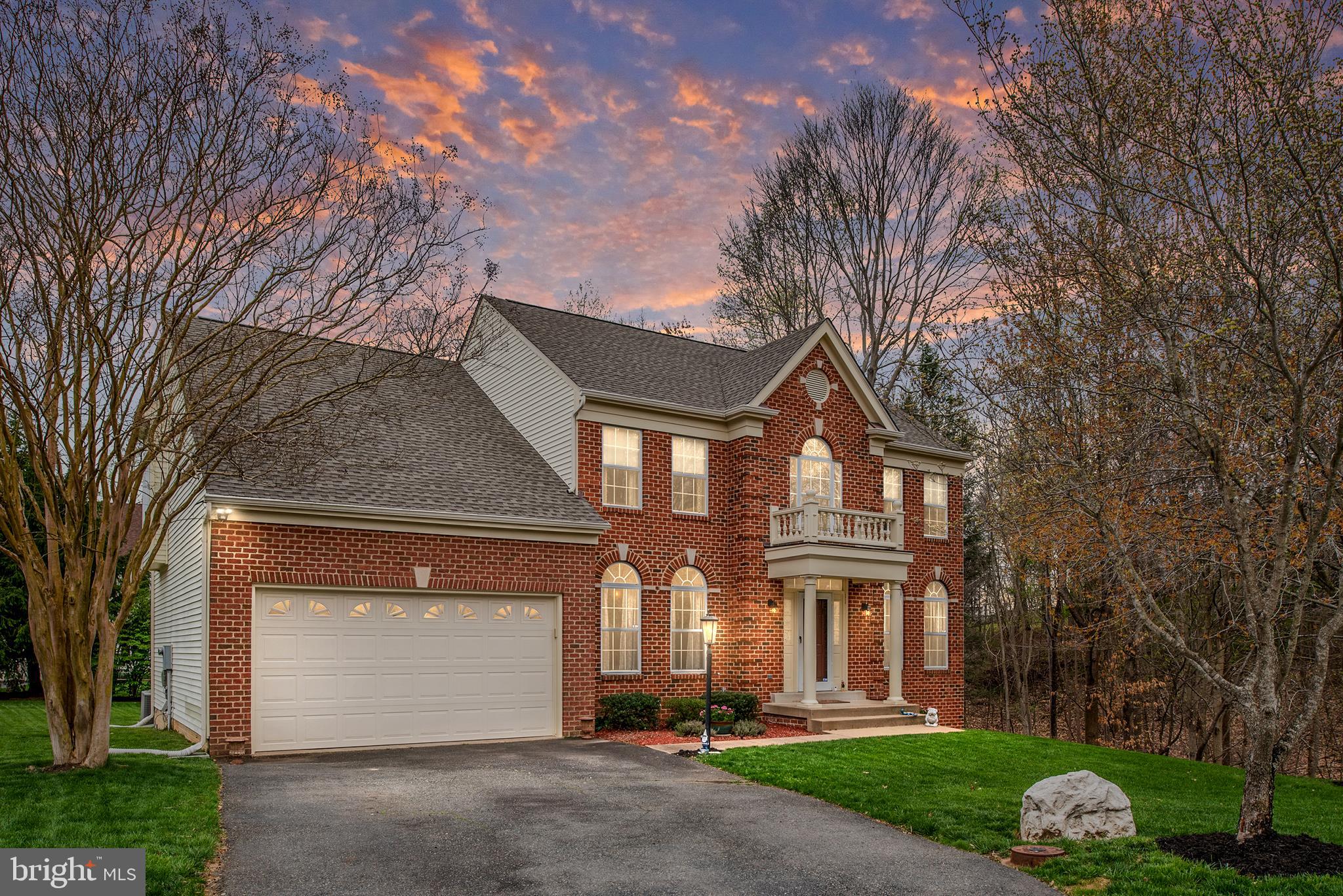 HAMPTON OAKS - Residential