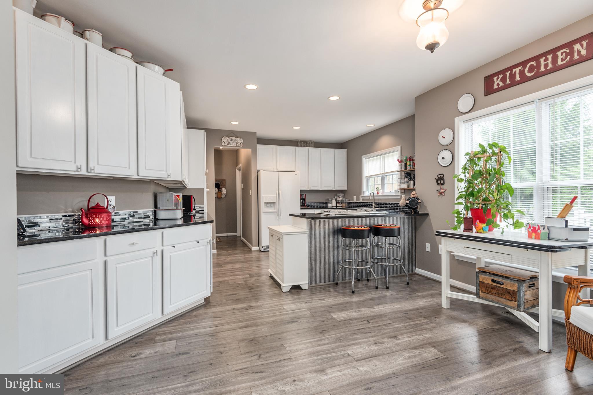 HAMPTON OAKS - Residential