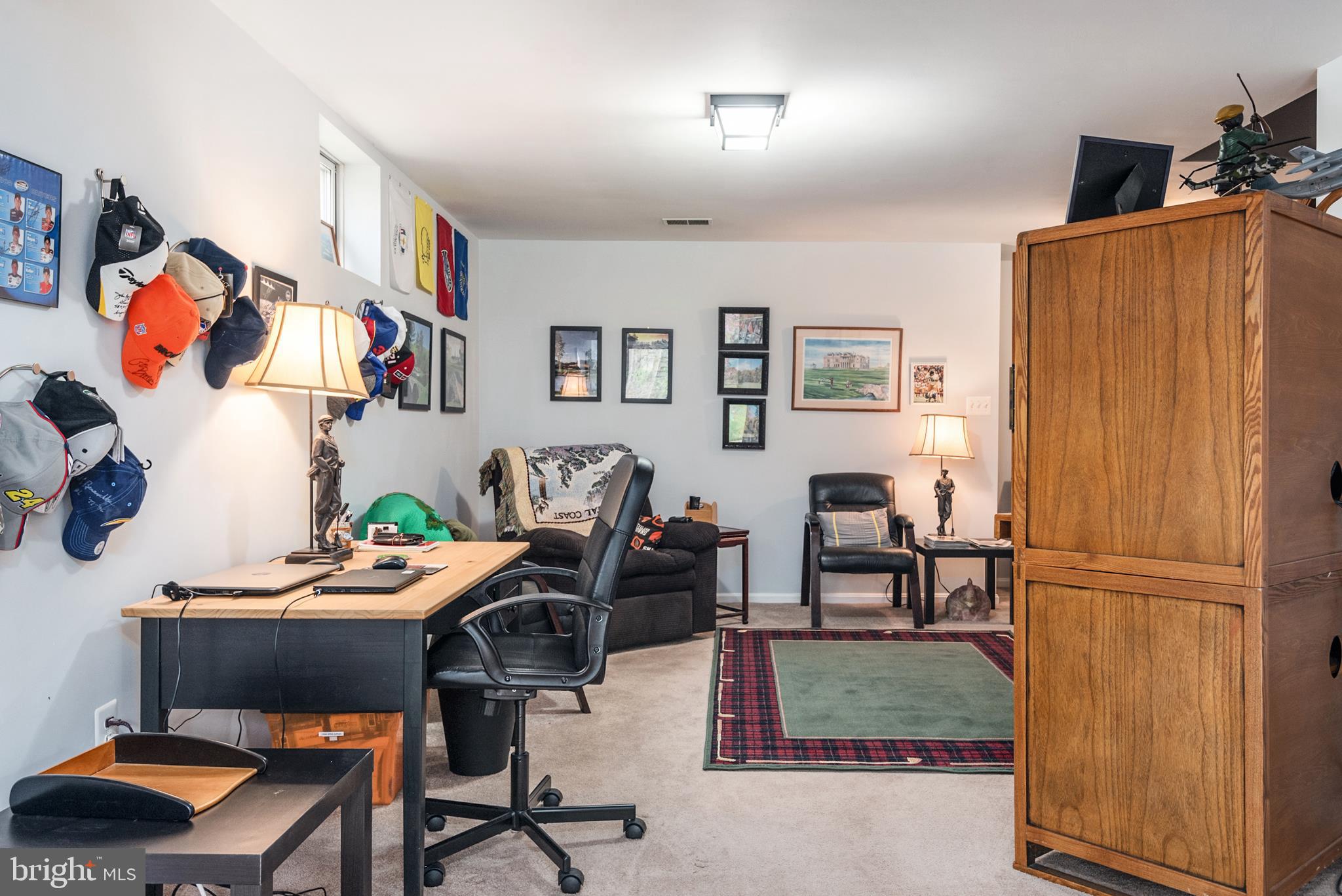 HAMPTON OAKS - Residential