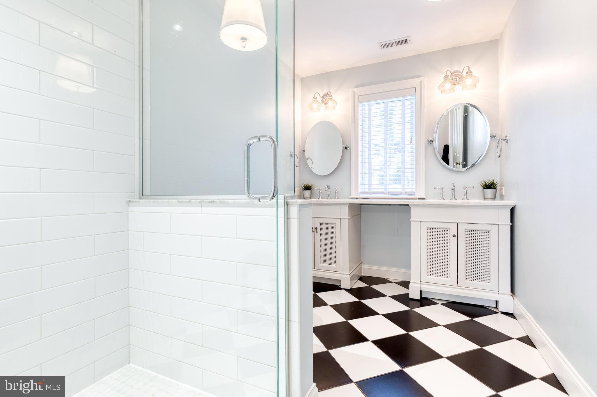 RUXTON - Residential