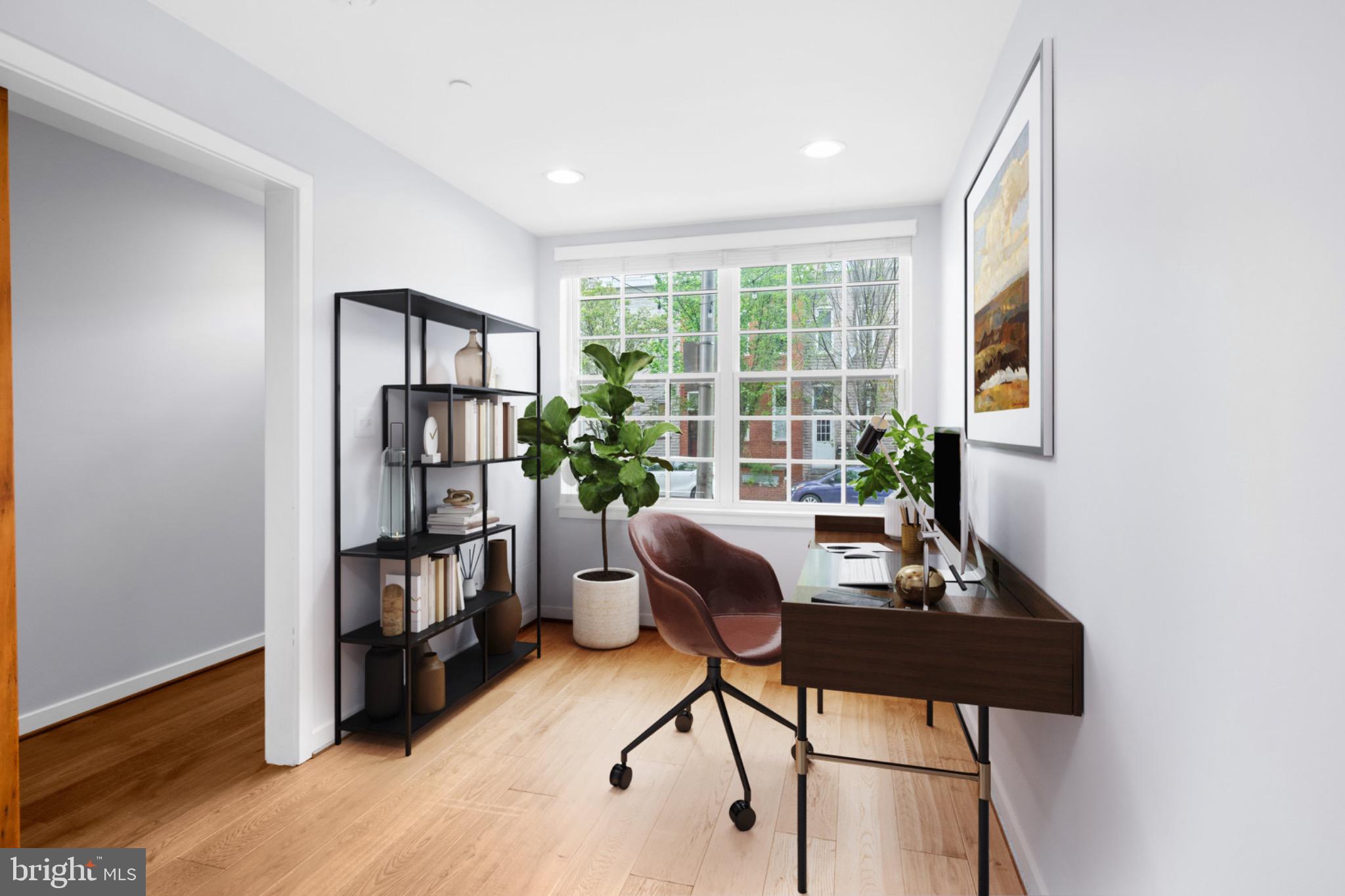 2317 E FAIRMOUNT AVENUE