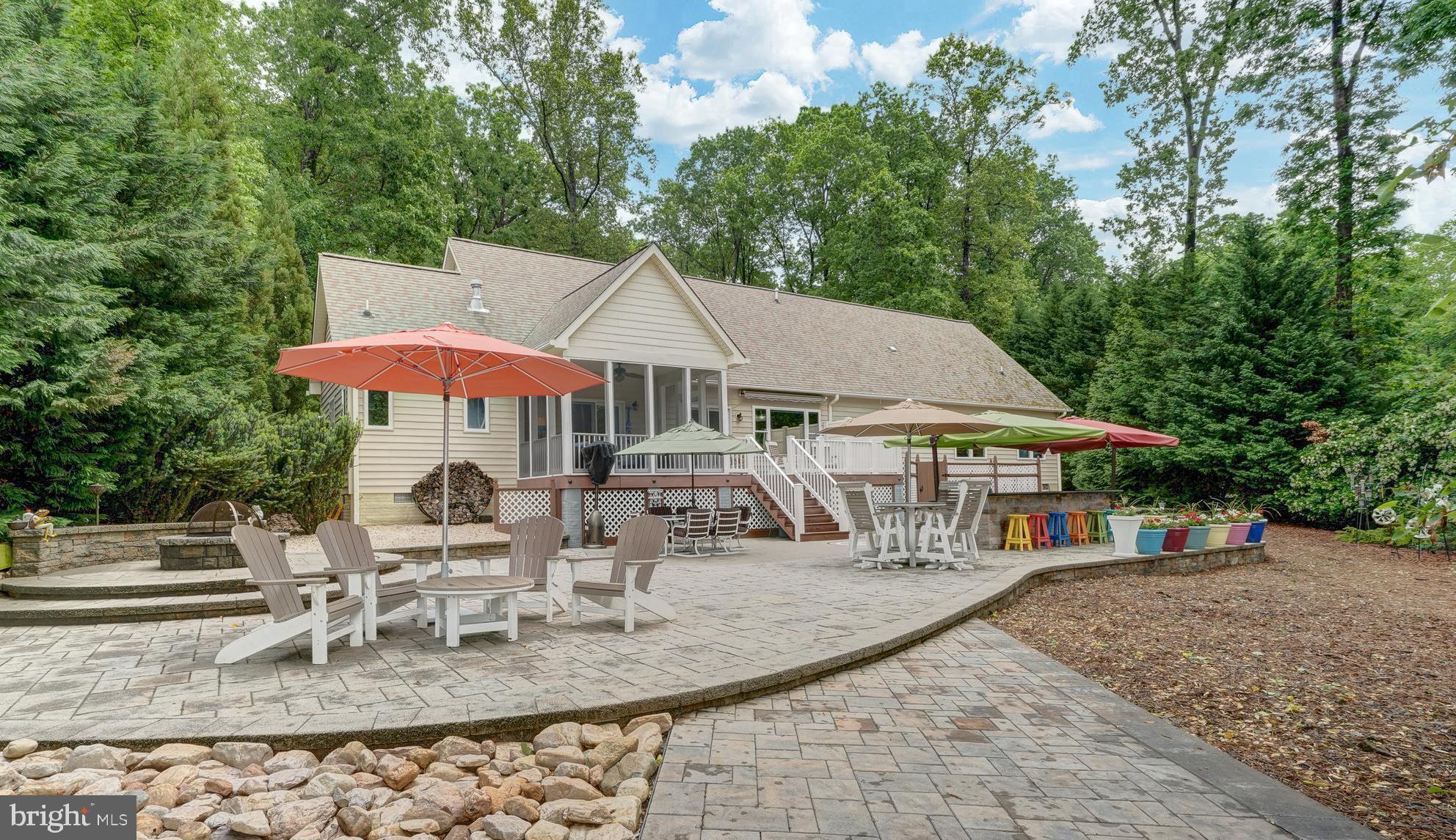 76 RETRIEVER COURT