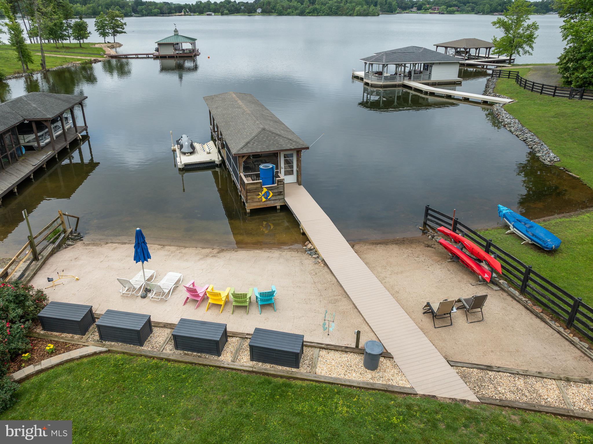 76 RETRIEVER COURT