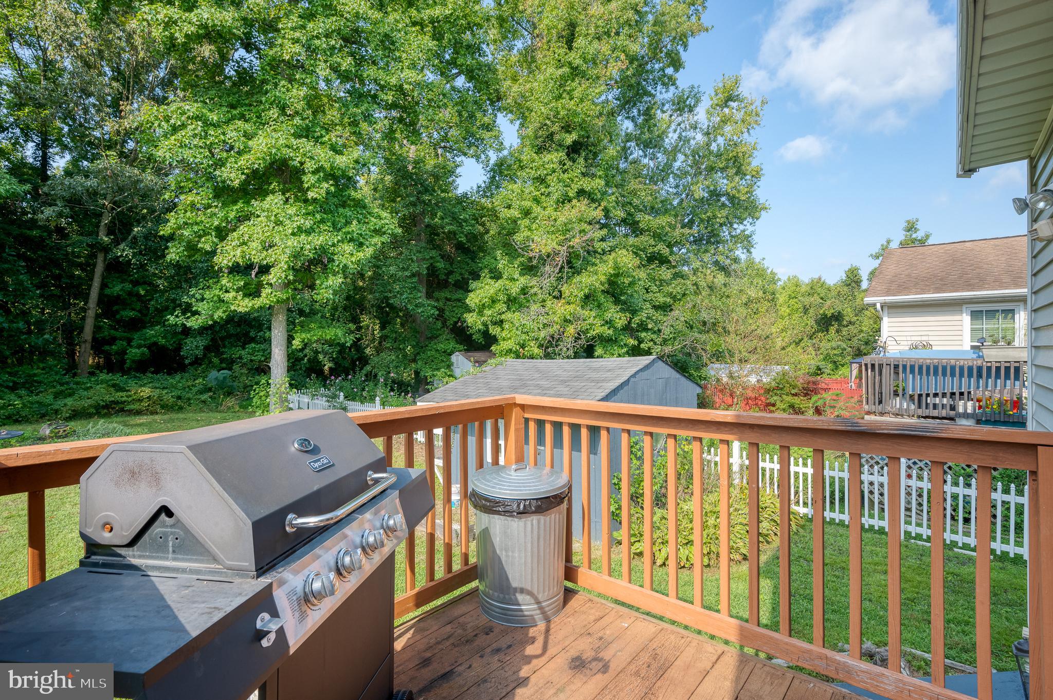 FOREST GREENS - Residential