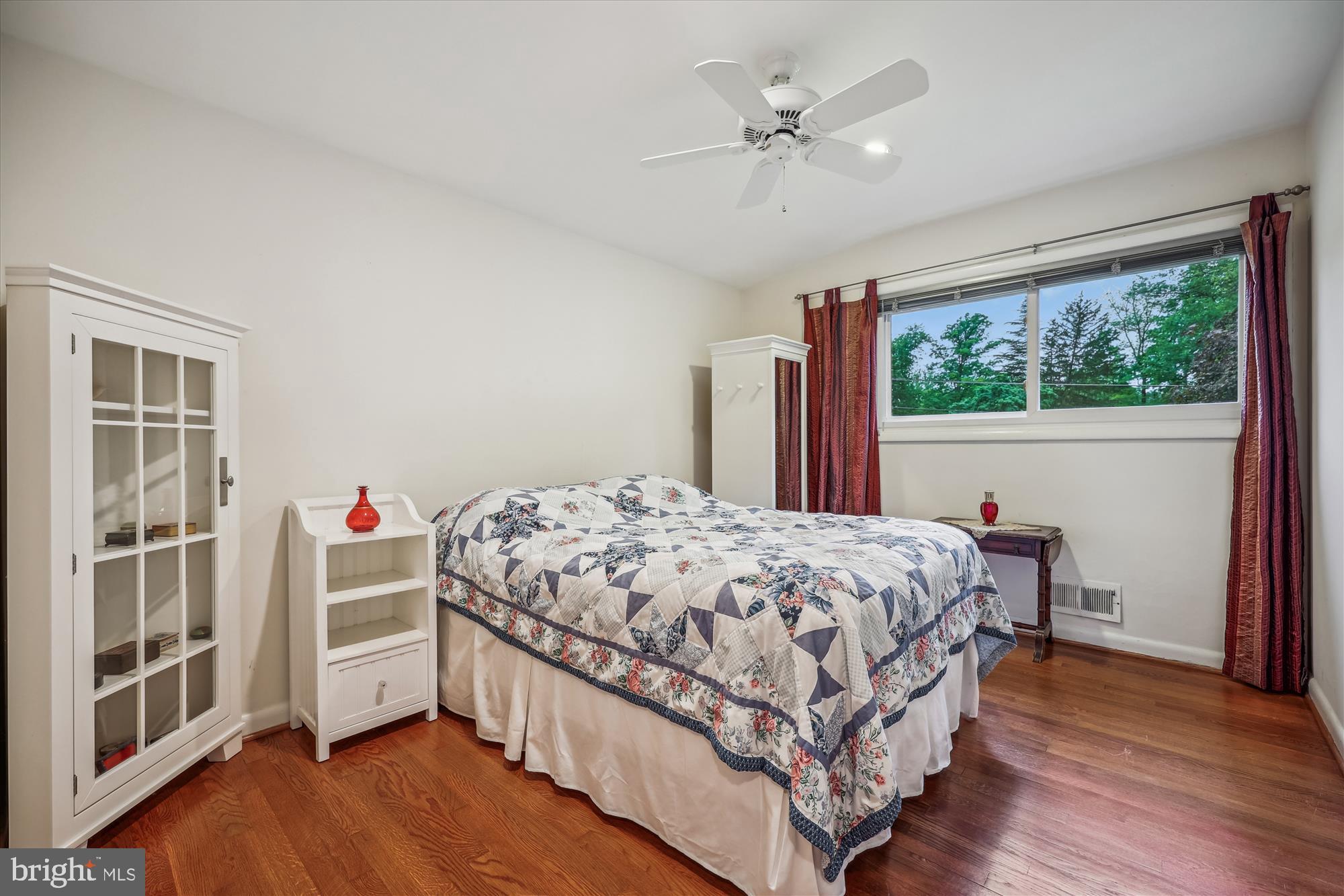 BRADLEY PARK - Residential