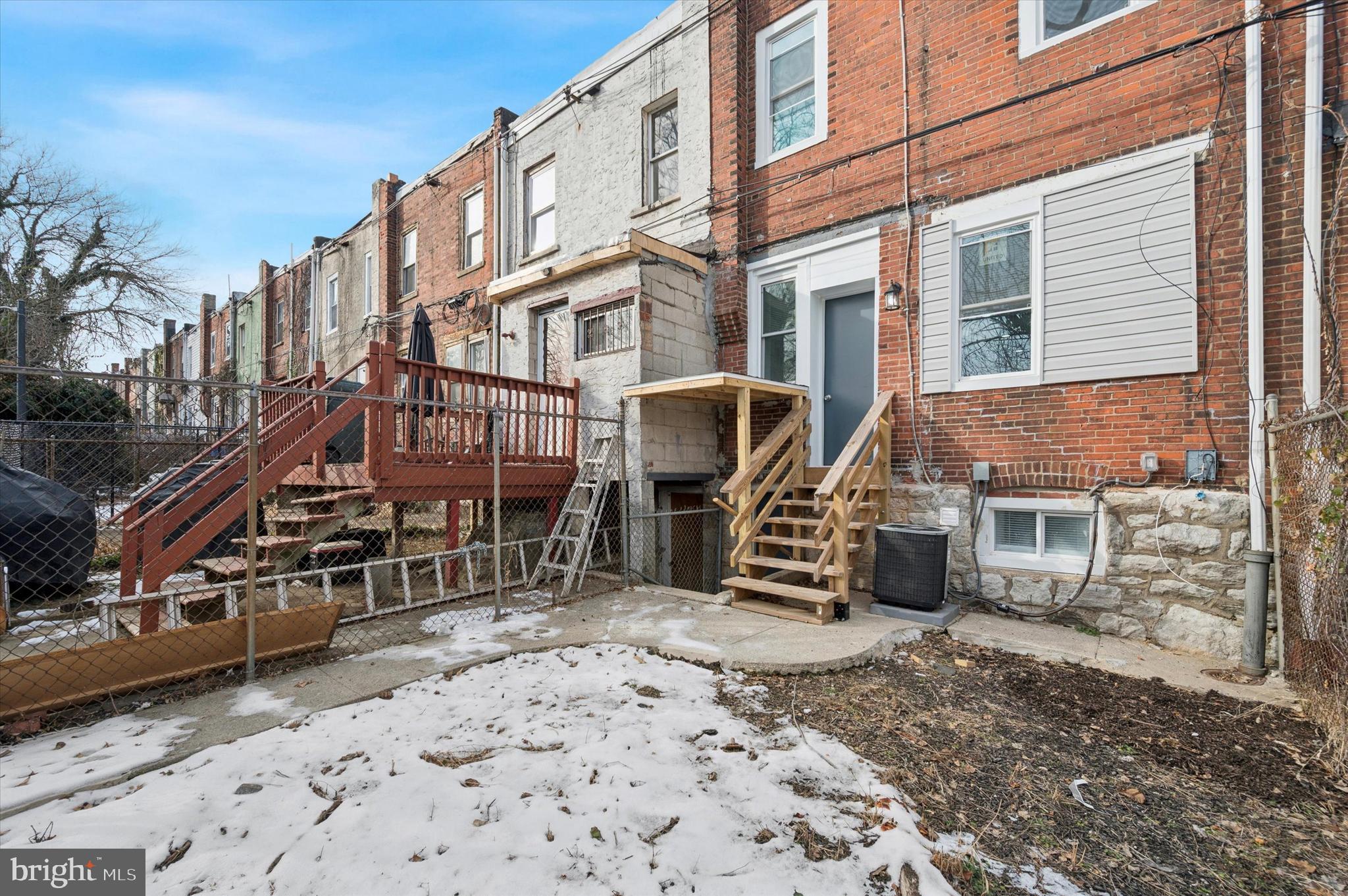 COBBS CREEK - Residential