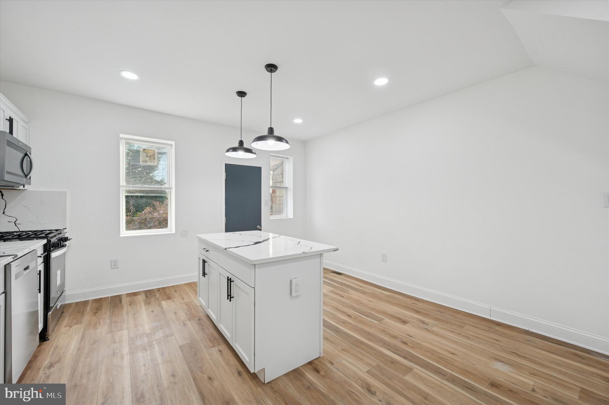 COBBS CREEK - Residential