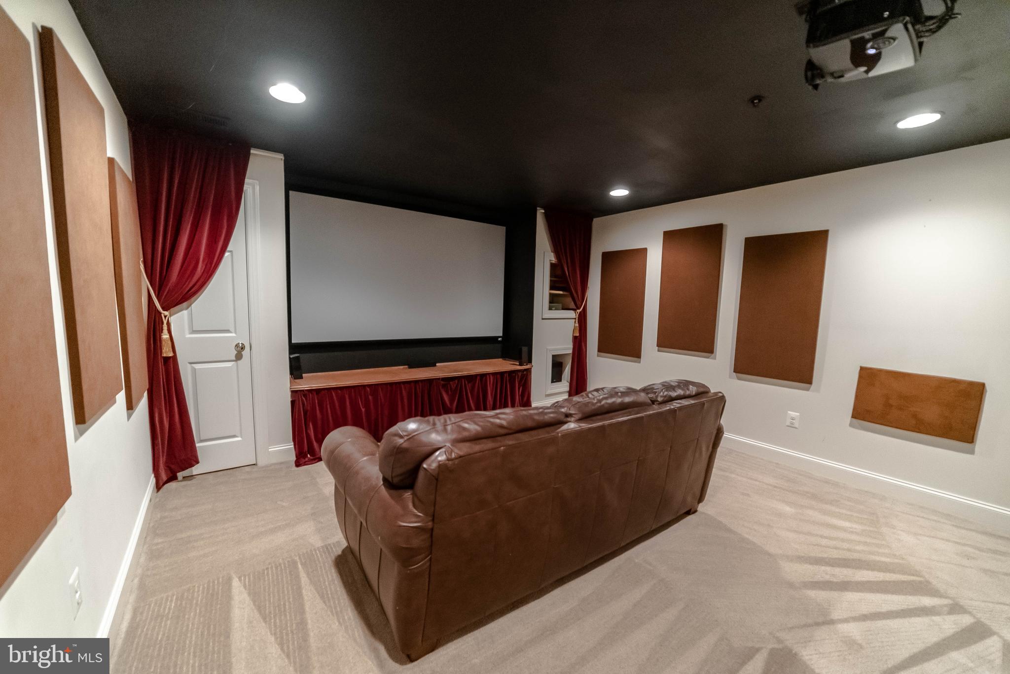 BROAD CREEK - Residential