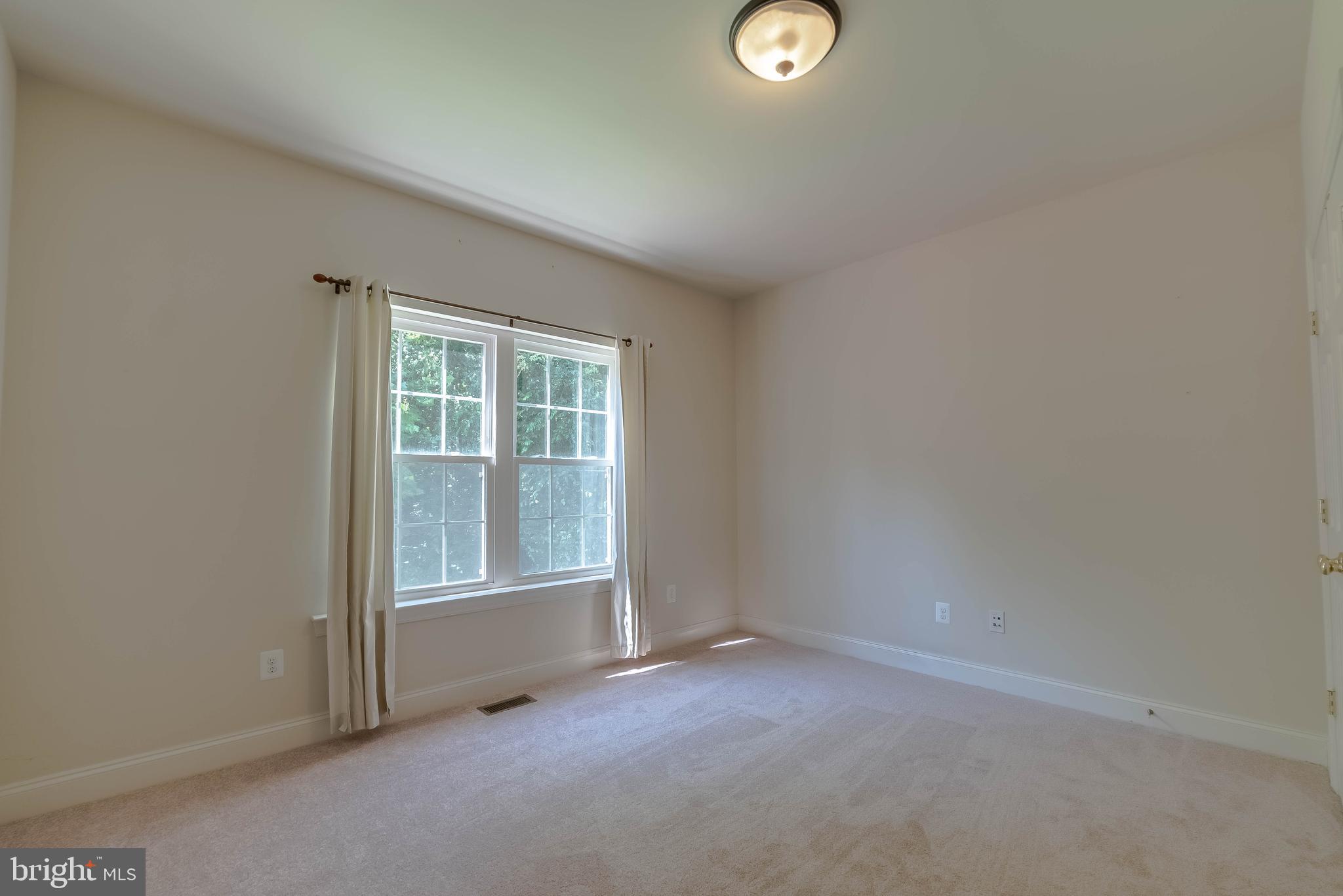 BROAD CREEK - Residential