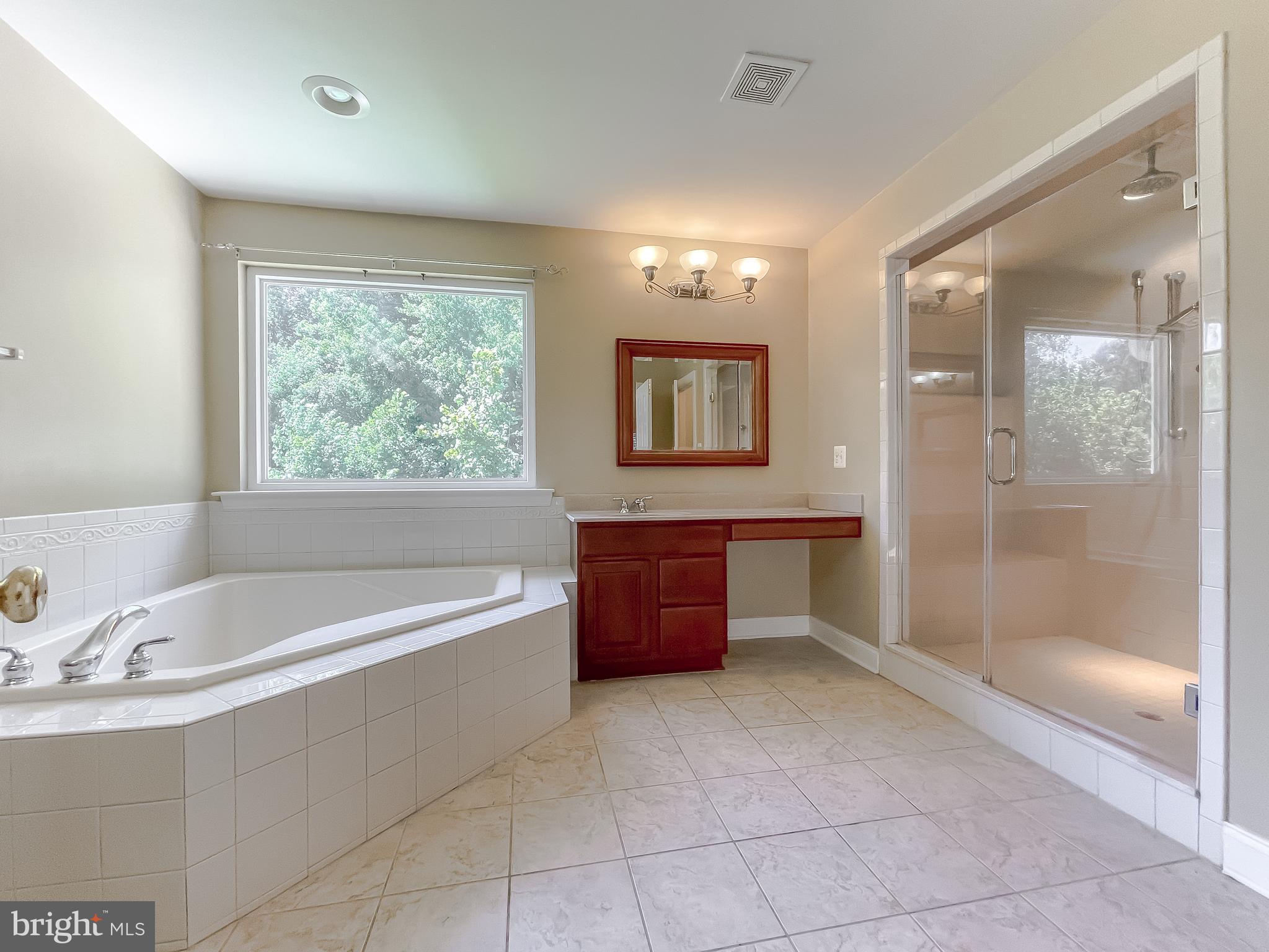 BROAD CREEK - Residential