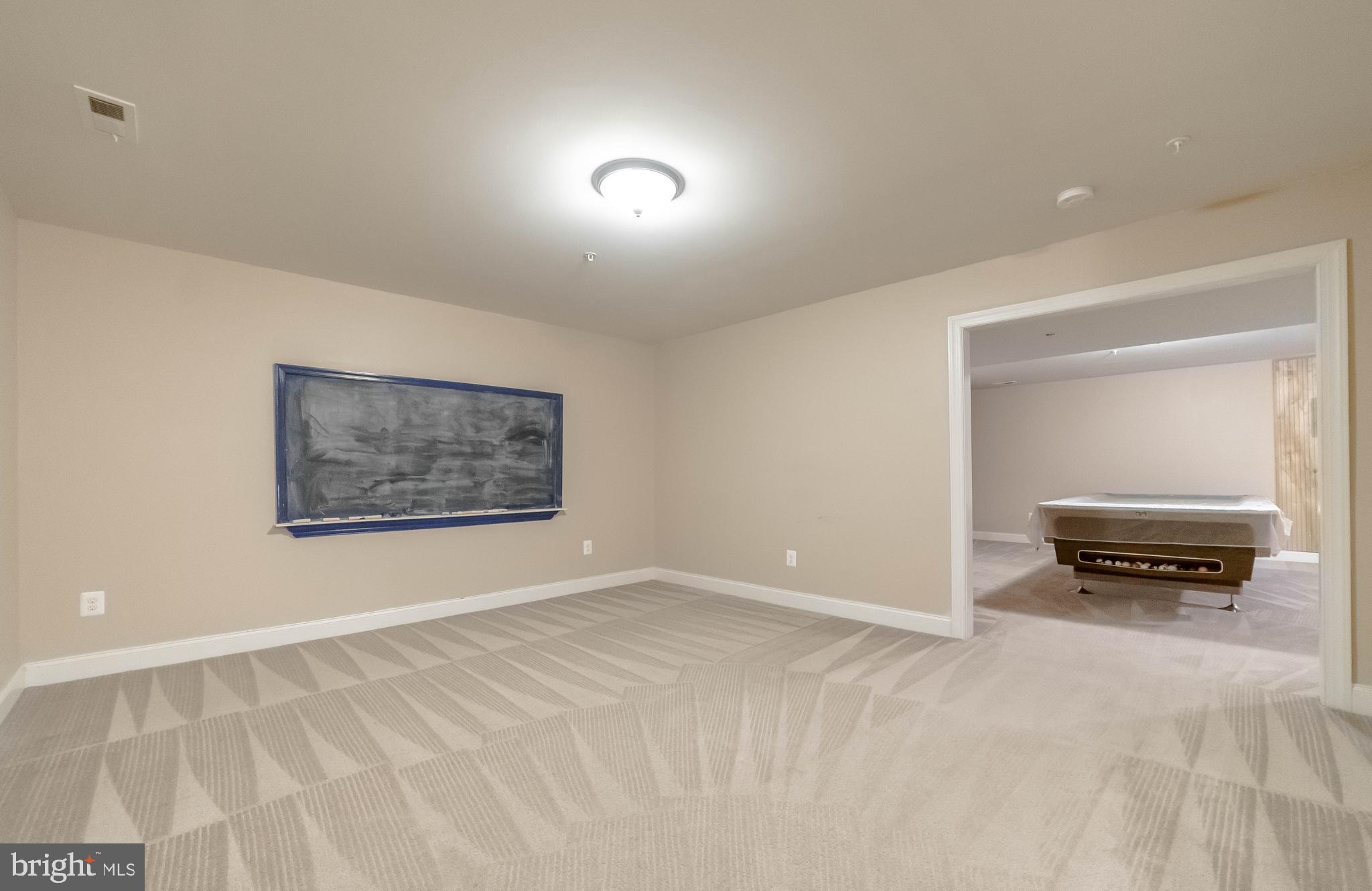 BROAD CREEK - Residential