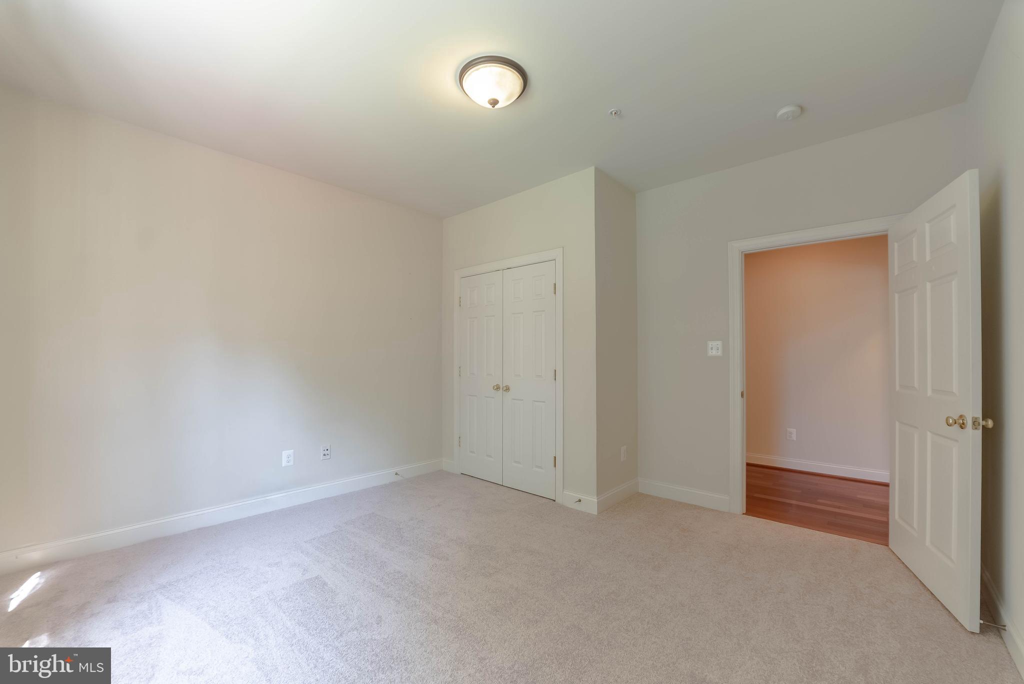 BROAD CREEK - Residential