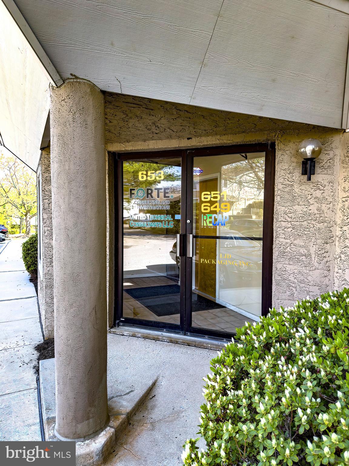 651 SWEDESFORD ROAD 651