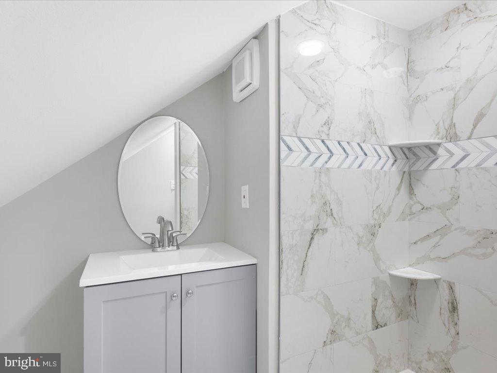 WOODHOME HEIGHTS - Residential