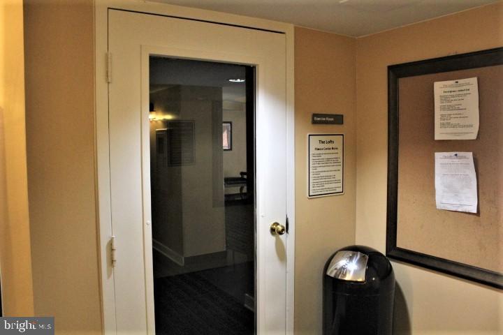 LOFTS - Residential Lease