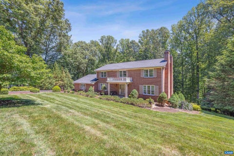 Homes For Sale - 985 Tanglewood Rd Rd<br/> CHARLOTTESVILLE, VA 22901