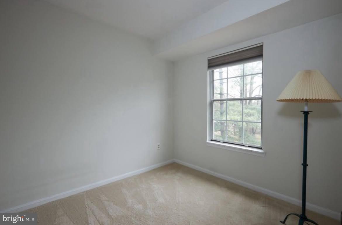 LAKEVIEW - Residential Lease