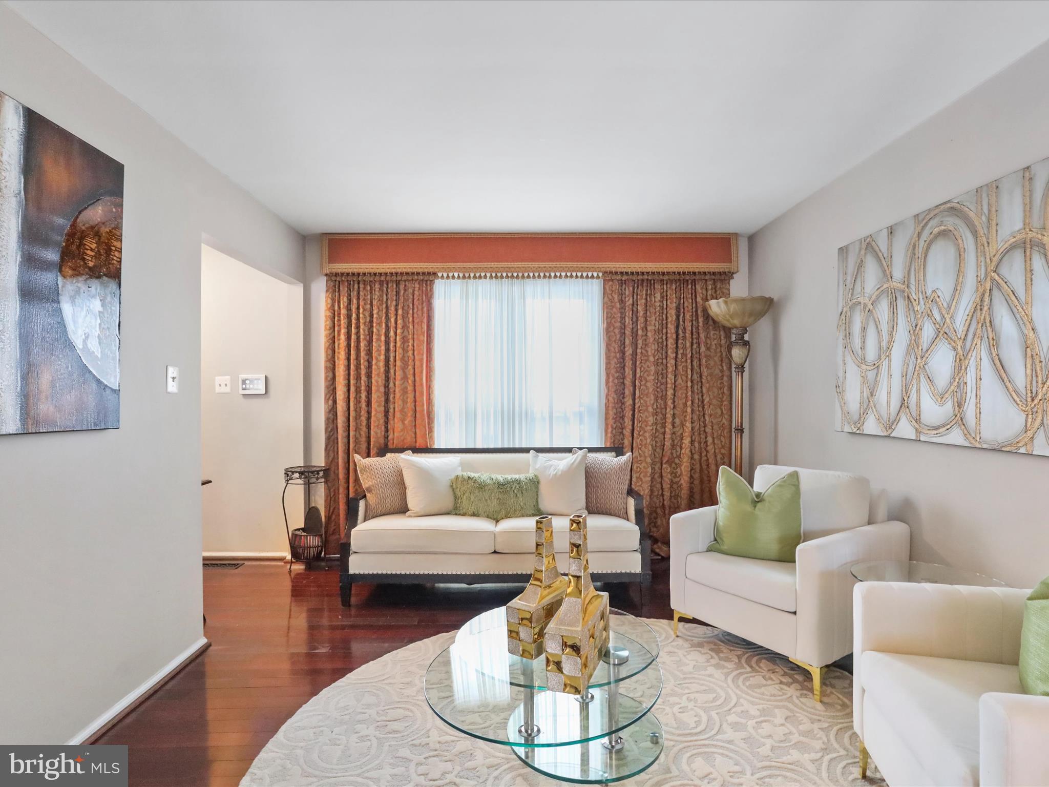 CHURCHILL TOWN SECTOR - Residential