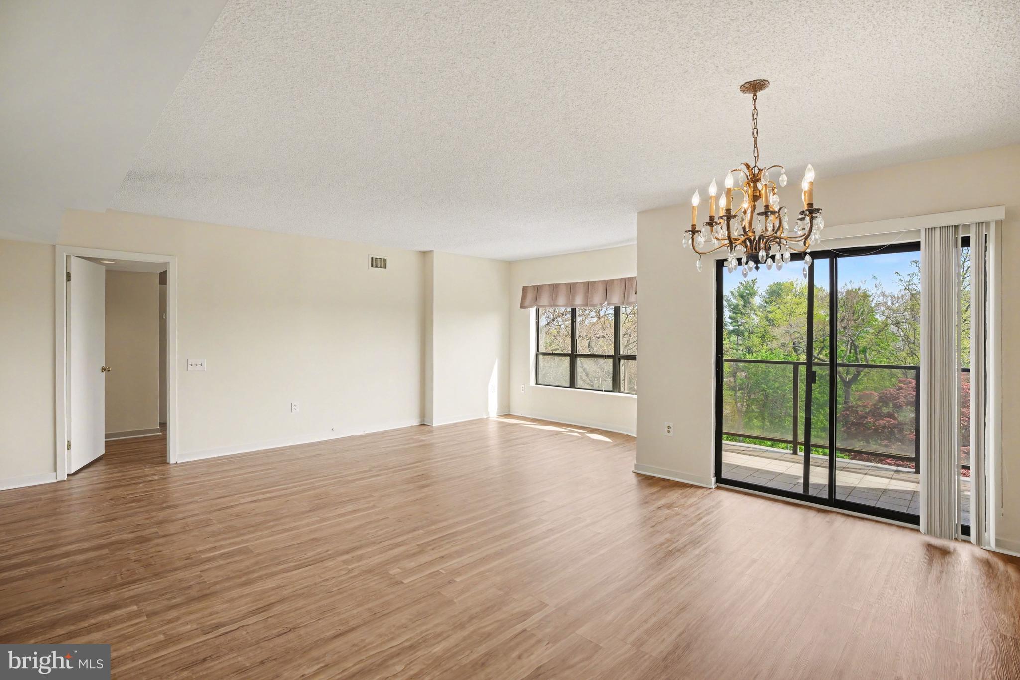 BREYER ESTATES - Residential