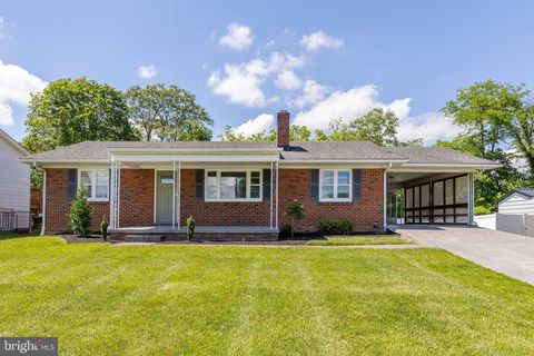 124 WILKINS DRIVE WINCHESTER VA 22602
