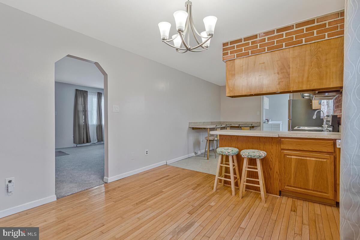 6015 CRACKLINGTOWN ROAD